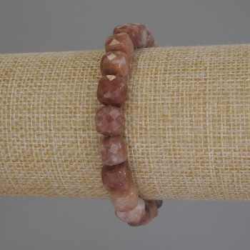 Náramek ze selenitu a slunečního kamene, facettované kubické korálky, průměr 9 mm, délka 18 cm, elastický