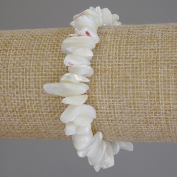 Náramek z perleťových drobků, průměr 8–12×3–5 mm, délka 18 cm (gumičkový)