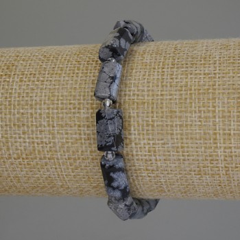 Náramek ze sněžného obsidiánu 'Slzy Apačů' s obroušeným výbrusem, průměr 12×7 mm ±, korálky 3 mm ±, délka 18 cm ±, elastická šňůra