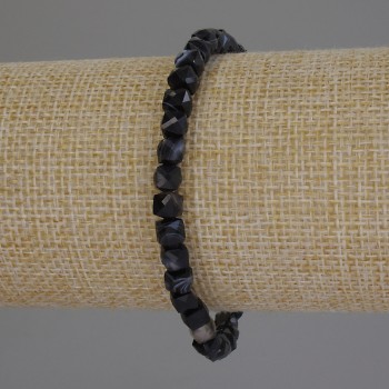Náramek z broušeného achátu, kubíkové korálky, průměr 5×5 mm, délka 18 cm, elastický