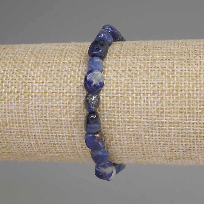 Náramek ze sodalitu – leštěné korálky, průměr 7–11 × 7–8 mm, délka 18 cm, elastický