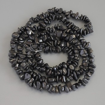 Hematitové čipové korálky, průměr 4–10×2–5 mm, délka 78 cm na niti