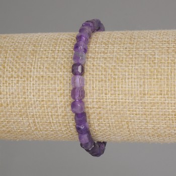Náramek z ametystu, broušené kubíky, rozměr 5×5 mm, délka 18 cm, elastický