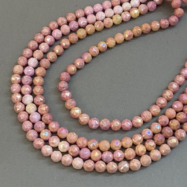 Korálky z českého křišťálu růžové vícebarevné na niti, broušené korálky, průměr 8 mm, délka 38 cm