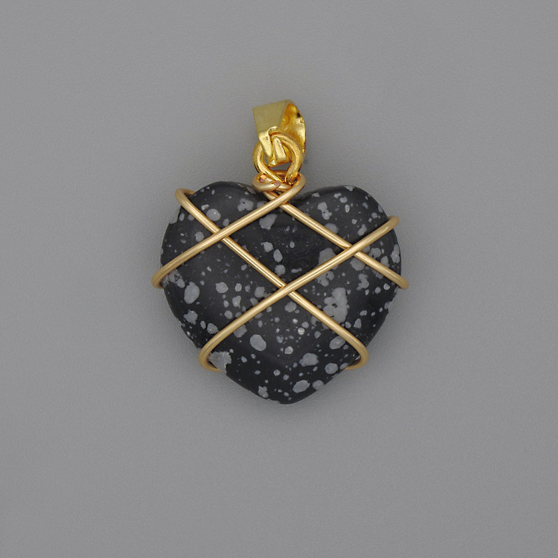 Přívěšek srdce v opletení sněžného obsidiánu 21×21 mm, průměr 30 mm