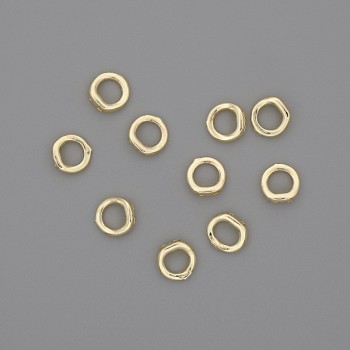 Spojovací kroužky na 2 řady, průměr 5×2 mm ± otvor 3,3 mm, zlatý odstín kovu, balení 10 ks