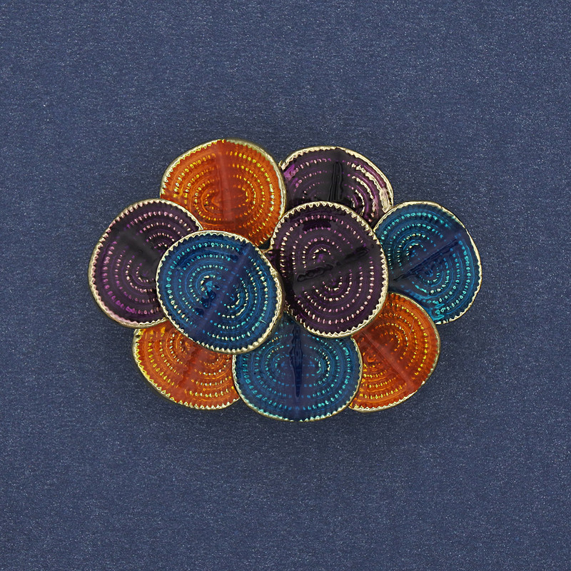 Brož-kulón Akcent, 36×26 mm, barevný smalt, zlatistý kov