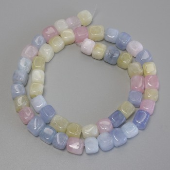 Kubické korálky Morganit, průměr 7,5×7,5 mm, délka 37 cm na niti