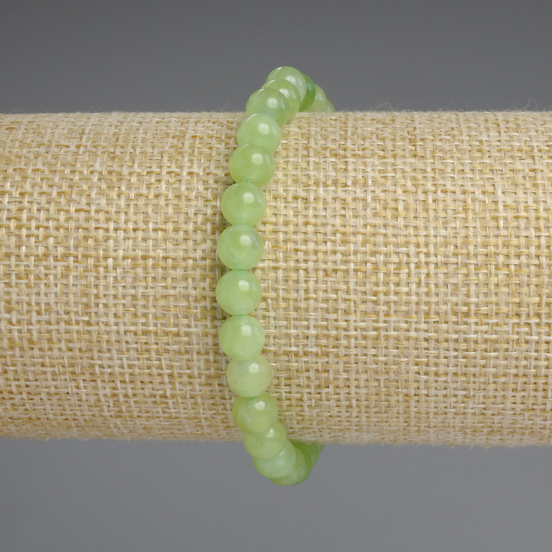 Náramek z chryzolitového olivínu – hladké korálky 6 mm, délka cca 18 cm, elastický