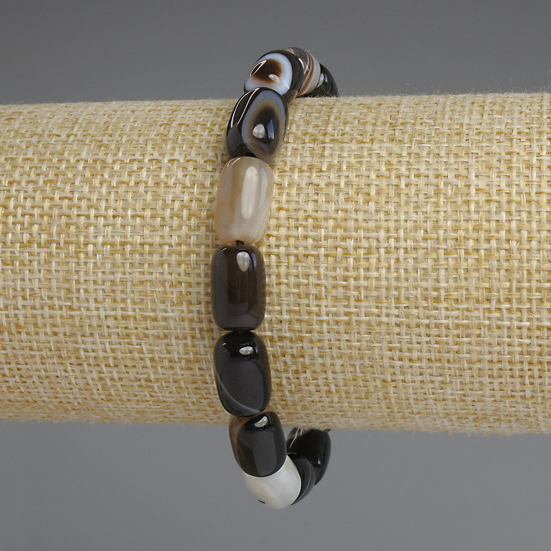 Náramek z achátu barilového tvaru, průměr 12×8 mm, délka 18 cm, strečový