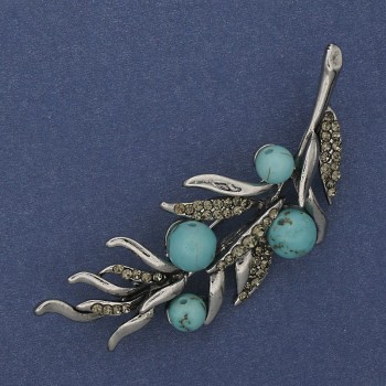Brož Větvička Tyrkys se šedými štrasovými kamínky 67×26 mm, stříbrný kov