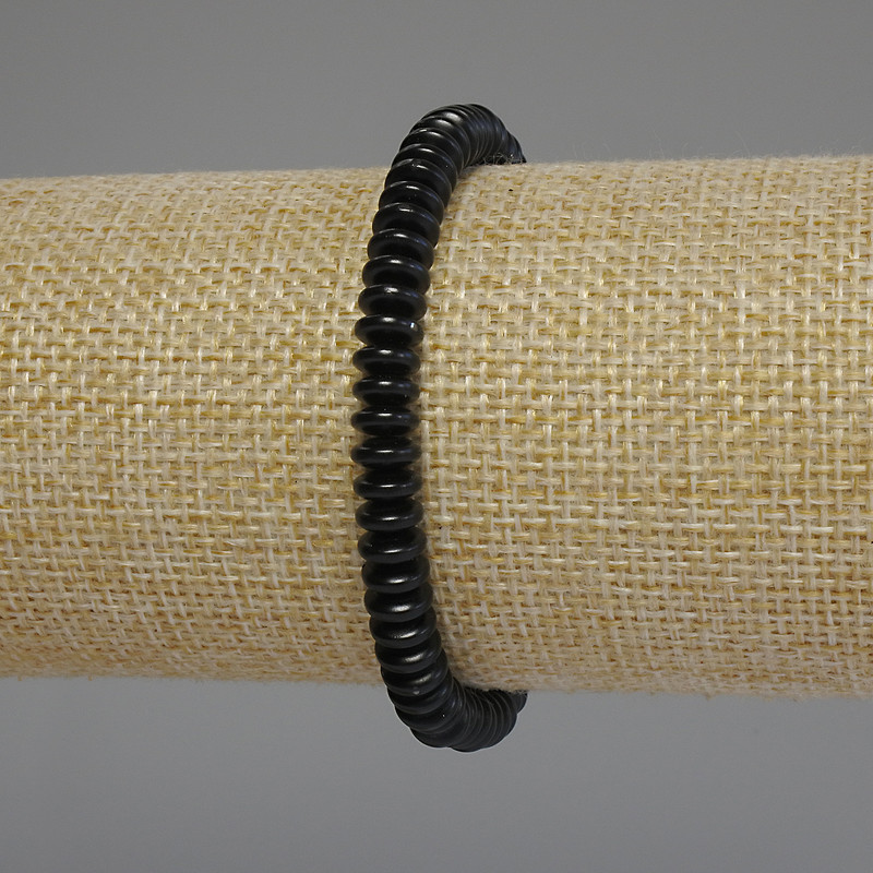 Náramek z černého hematitu rondelových korálků, průměr 6×2,5 mm, délka 18 cm, na gumičce