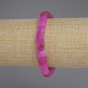 Náramek z turmalínu, kubický tvar, průměr 7 mm ±, délka 18 cm ±, na elastické šňůře