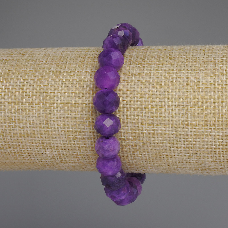 Náramek ze sugilitu, broušené rondely, průměr 10×8 mm, délka 18 cm ± streč