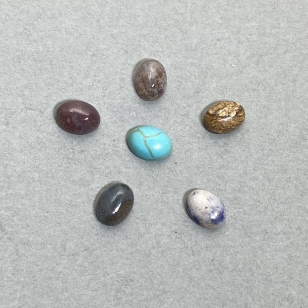 Kabošonový sortiment (tyrkys, jaspis, achát, sodalit) 8×6 mm ± 6 ks