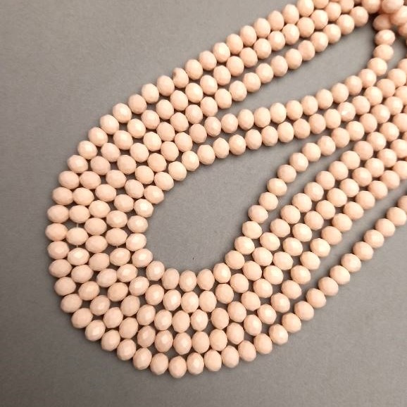 Korálky Český křišťál na niti – granované rondelky, průměr 8×6 mm, délka nitě 37 cm