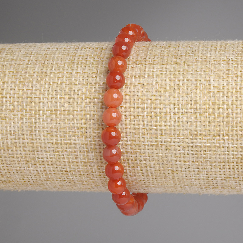 Náramek z karneolu – hladké kuličky 6 mm ±, délka 18 cm ±, elastický