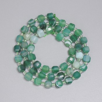 Achátové korálky – facettované kostkové 5×5 mm, 3 mm korálky, délka přibližně 38 cm, navlékané na niti