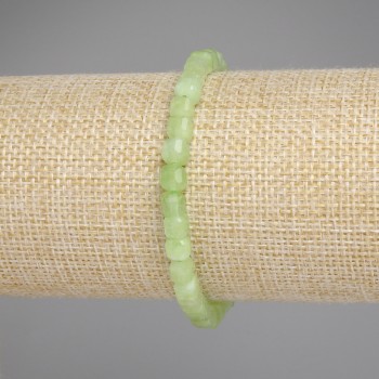 Náramek z chryzolitu a olivínu, brusovaný kubík, průměr 5×5 mm, délka 18 cm, elastický