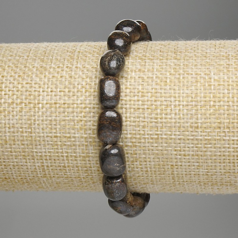 Náramek z bronzitu broušené korálky, průměr 8–12×7–10 mm, délka 18 cm, elastický