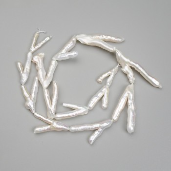 Barokní perly s odstínem 'benzín' 21–33 × 15–17 mm ±, délka 37 cm