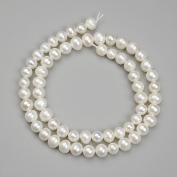 Říční perly – korálky, průměr 7,5–8×8 mm, na niti, délka 36 cm+