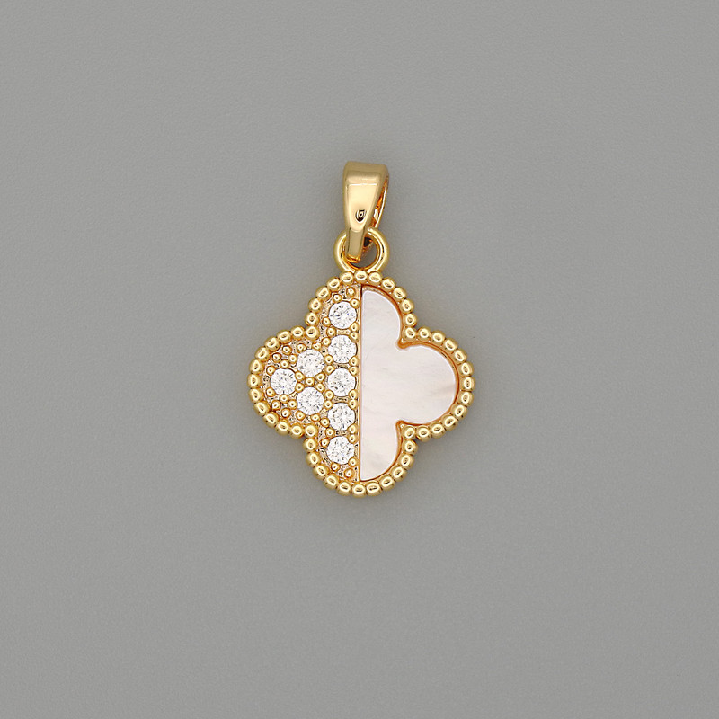 Přívěšek – čtyřlístek, perleťový, zlatavý kov, bílé štrasové kamínky, průměr 22×14 mm+