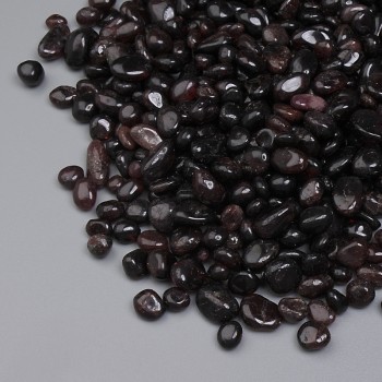 Přírodní granátová drť bez otvoru 3–10×3–6 mm +- (na 100 g+-)