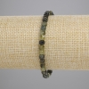 Náramek ze zeleného turmalínu, facetovaný kubický korálek 4×4 mm, délka cca 18 cm, elastická šňůra