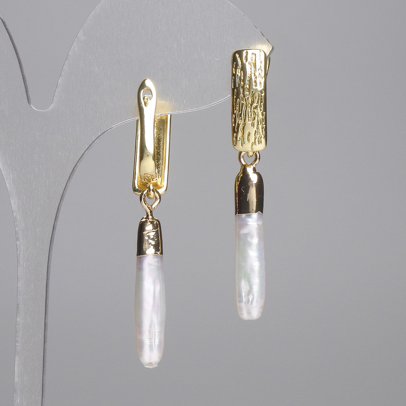 Náušnice z barokních perel 25×5, 5 mm ±, délka 50 mm ± (různých velikostí)