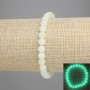 Náramek z zeleného onyxu (zelené světlo) – hladké korálky, průměr 6 mm, délka 18 cm, elastický