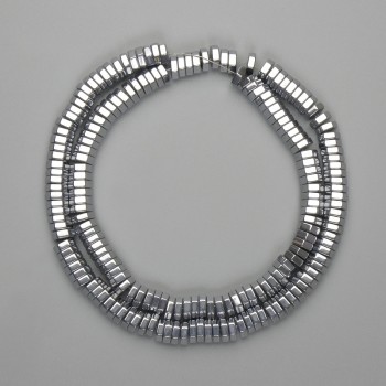 Hematit broušené rondely 6×2 mm +- barva stříbrná, délka 40 cm+