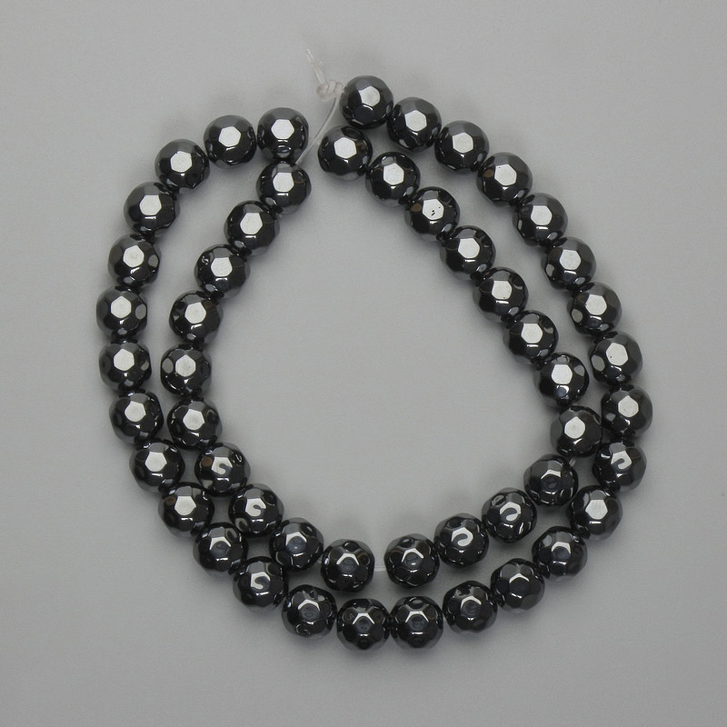 Hematitové korálky broušené kuličky 8 mm ±, délka 39 cm