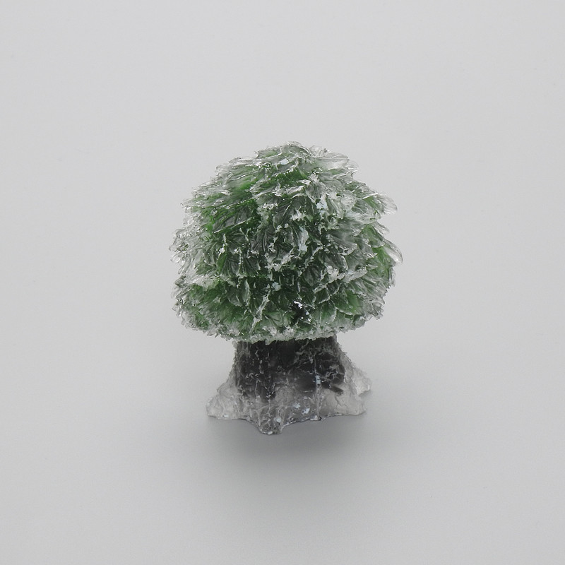 Suvenýrská soška Strom z recyklované drti chrysoprasu, průměr 45×50 mm+