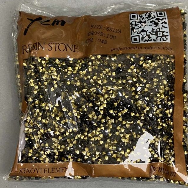 Černé štrasové kamínky, průměr 3 mm ±, balení 105 g (±)
