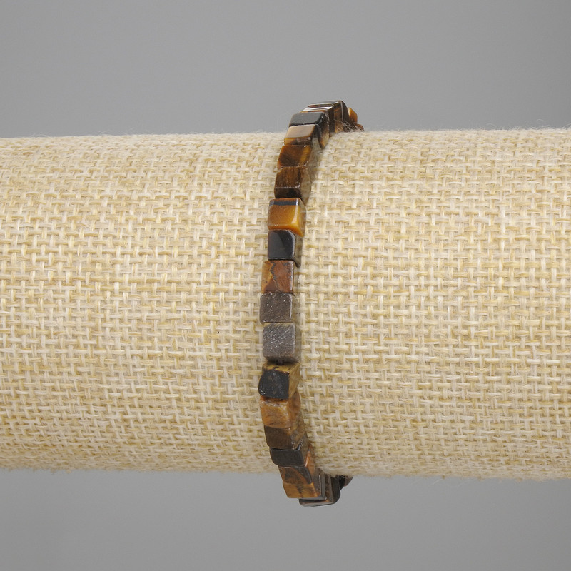 Náramek z tygřího oka – kostky, průměr 5×5 mm, délka 18 cm, elastický