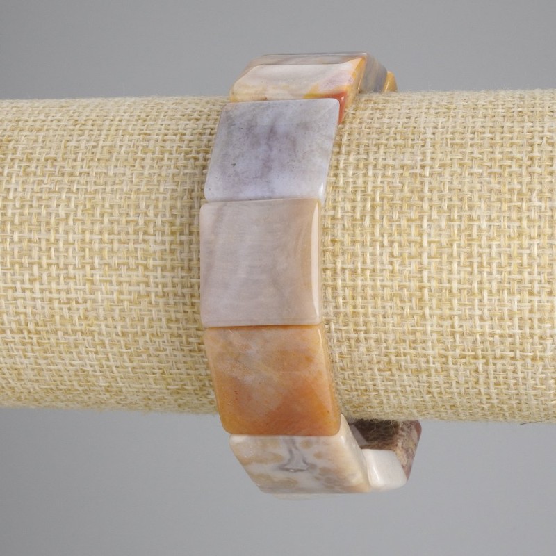Náramek ze zkamenělého korálu, čtvercový, průměr 18×18 mm, délka 18 cm, elastický