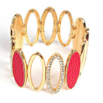 (5-6cm) Dámský náramek, pevný, z oválních prvků, se čtyřmi červenými kameny, ozdobený fiányty