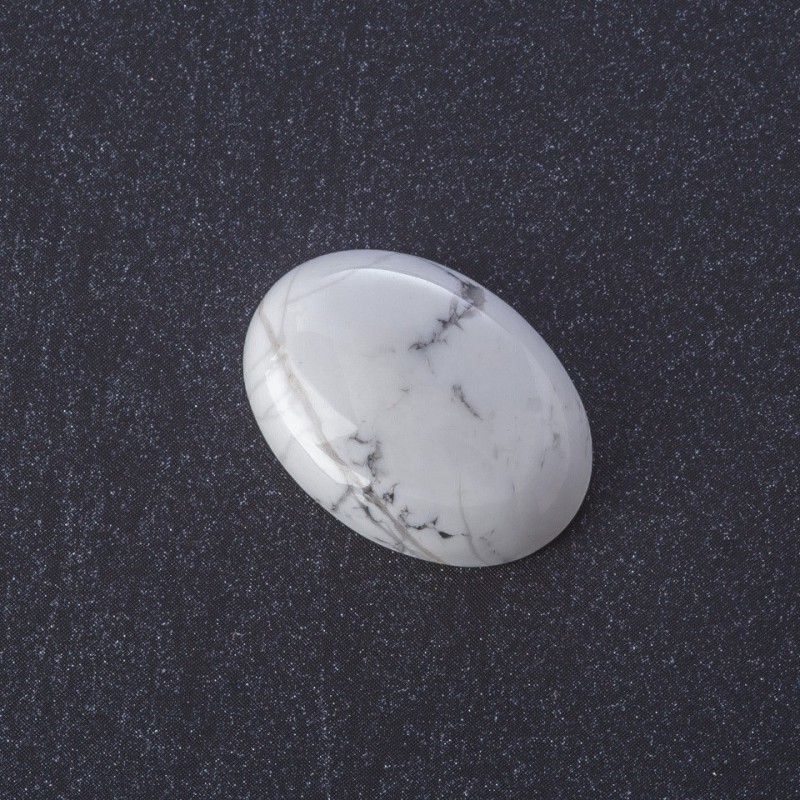 Kabošon chalcedón z přírodního kamene 25×18 mm