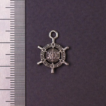 Přívěsek kormidlo řecké 19×14 mm, povrchová úprava 20 g, + 25 ks