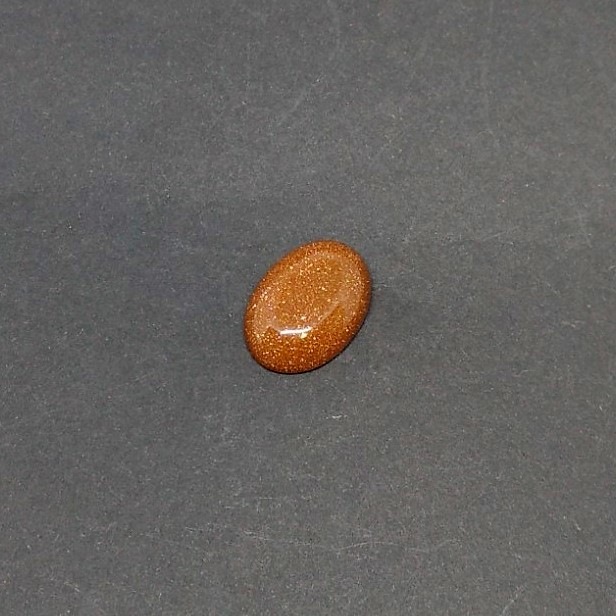 Cabochon aventurín «zlatý písek» umělý 25×18 mm