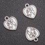 Příslušenství – přívěšek ve tvaru srdce, průměr 16×13 mm, hmotnost 20 g ± 17 ks