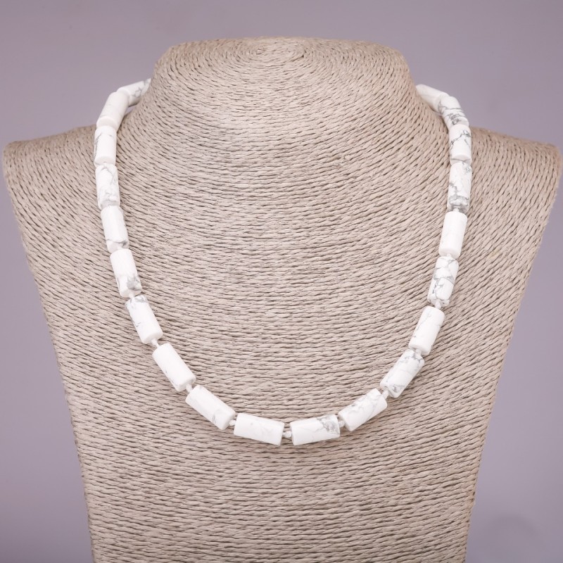 Náhrdelník z přírodního kamene chalcedon cylindrické korálky 8×17 mm, délka 45 cm
