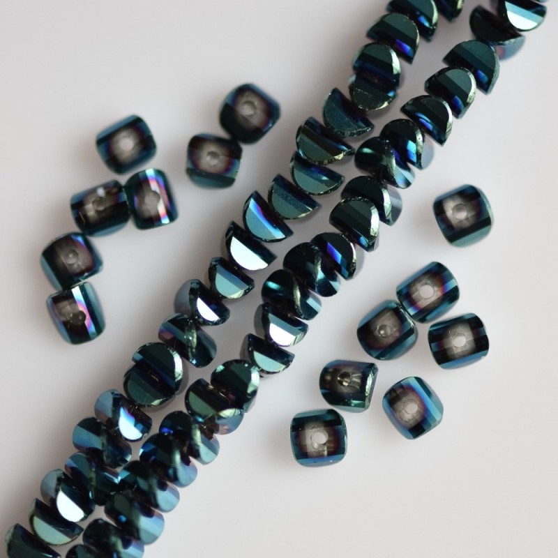 Křišťálové korálky ve stylu Swarovského tmavá mořská vlna s nástřikem benzín, průměr 2,5×4 mm, délka šňůry 48 cm