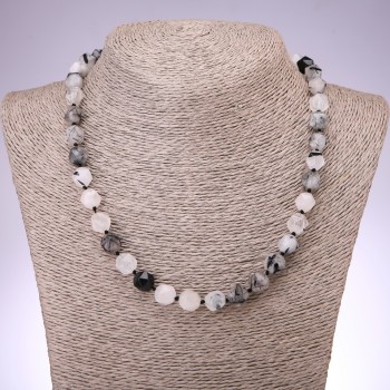 Náhrdelník z rutilitového křemene vlásený, víceúhelníkový, průměr 9×10 mm, délka 48 cm