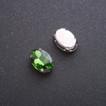 Přišitelný krystal v čepu oválný 10×14 mm zelený