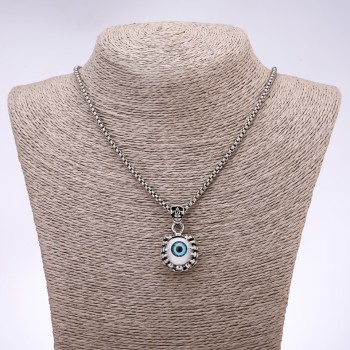 Přívěšek ve stylu „punk goth“ Oko 22×25 mm na řetízku, délka 65 cm