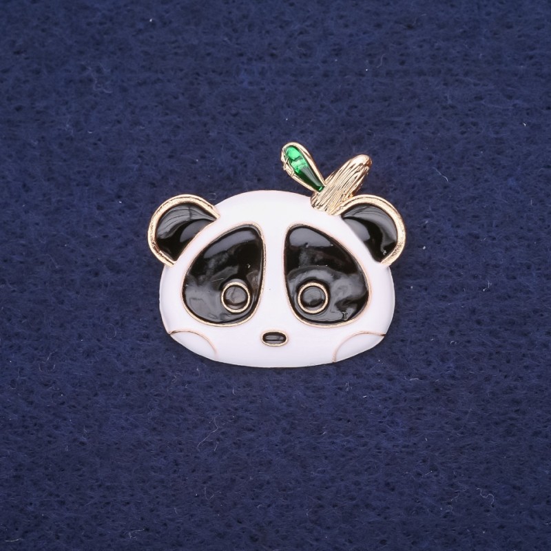 Brož Panda se smaltem, barva bílá, černá a zelená, 28×24 mm, žlutý kov
