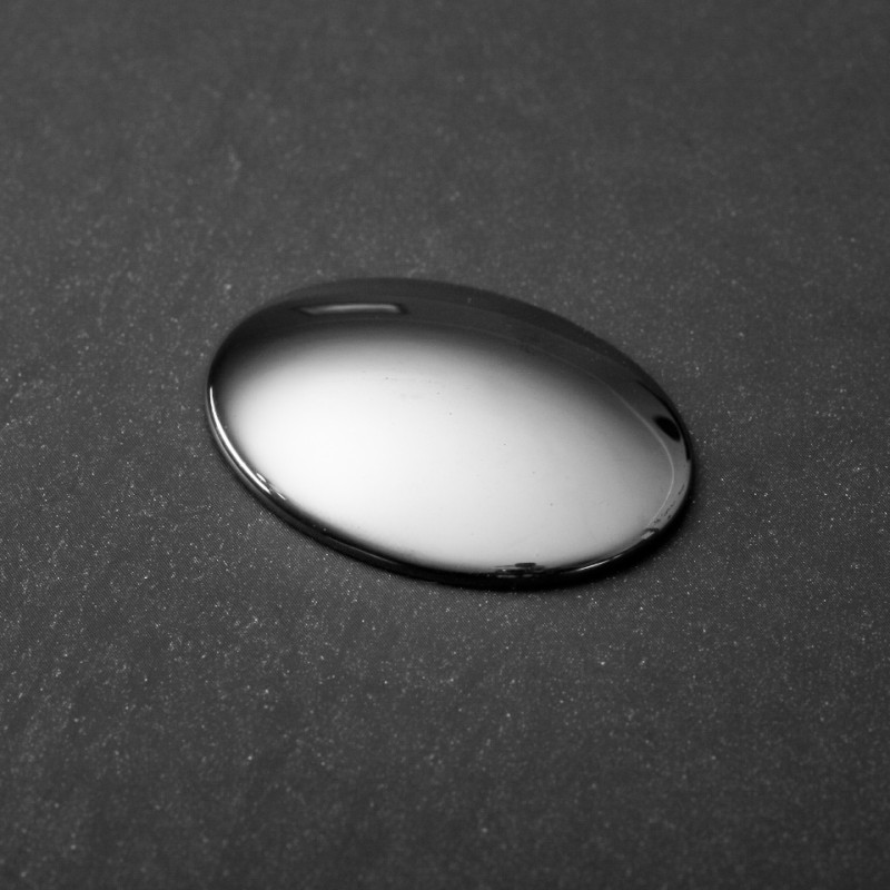 Kabošon z hematitu 40×30×6 mm