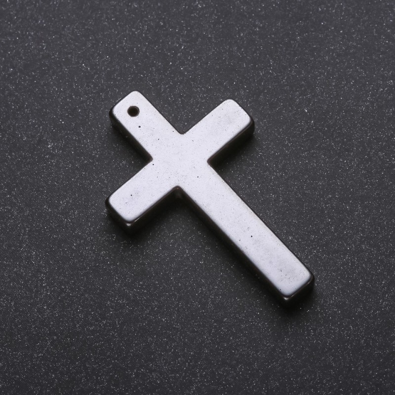 Přívěšek ve tvaru kříže z hematitu 27×43×4 mm